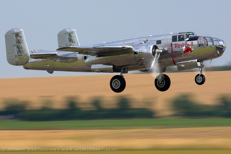 http://www.digitalaviationart.com/forums/photos/FL2014/14-07-12_Duxford_37370.jpg