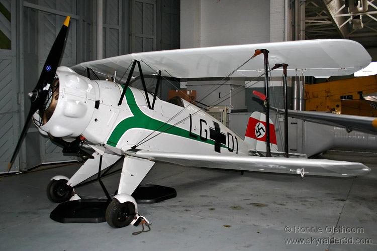B� 133 C Jungmeister Walkaround
